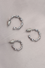 Burgu Model Gümüş Metal Küpe Seti 5886