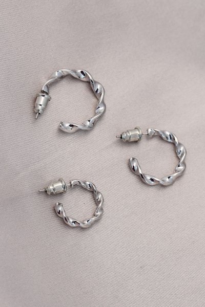 Burgu Model Gümüş Metal Küpe Seti 5886