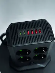 8'li Dikey Çoklu Priz 4 USB 2 Type-C Girişli Akım Korumalı Uzatma Prizi