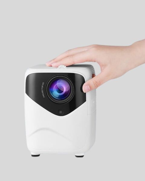 Taşınabilir 1080P HD Akıllı Projektör – 64GB Dahili Hafıza 2GB RAM Uzaktan Kumandalı