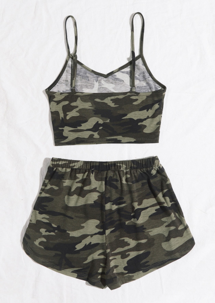 Kadın Kamuflaj Desenli Askılı Crop Top ve Şortlu Gecelik Takım H110440