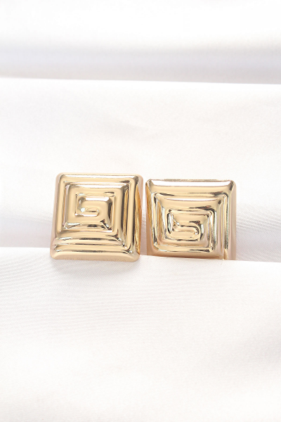 Pirinç Gold Renk Kare Form Küpe 5886