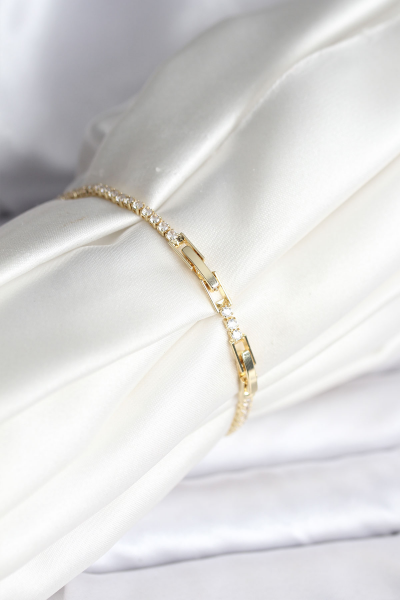 Yıldız Model Zirkon Taşlı Gold Renk Pirinç Su Yolu Kadın Bileklik 5886