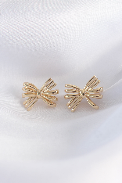 Pirinç Gold Renk Fiyonk Küpe 5886