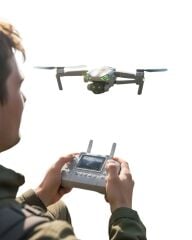 360° Takla ve Çift Kamera Özellikli Hobi Drone